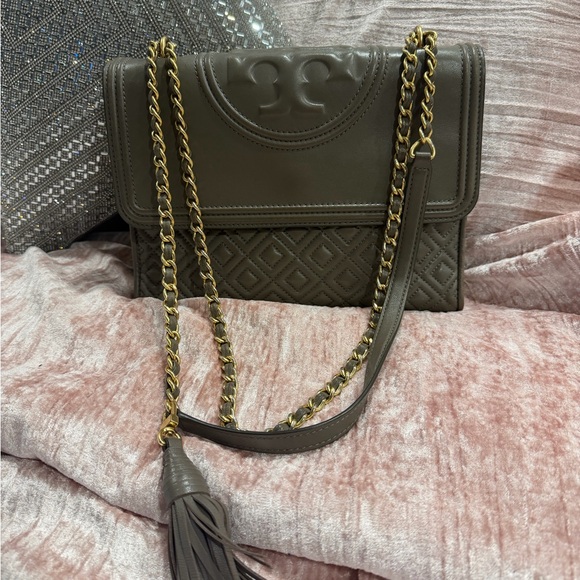 Tory Burch Taupe Quilted Shoulder Bag with Gold Chain - Picture 3 of 5